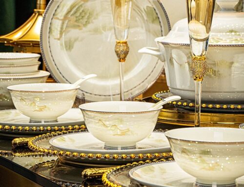 Bone China Luxury Dinnerware Set: Perfect for Your Winter Table